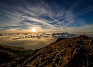 Czym różni się łańcuch górski od pasma górskiego?